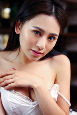 Asian Virgin Wu Muxi