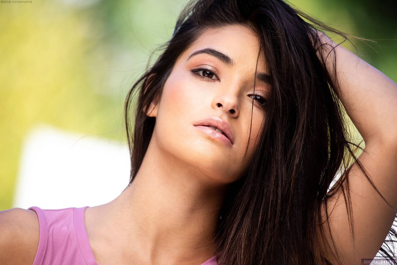 Is Anyone Sexier Like Her? 1