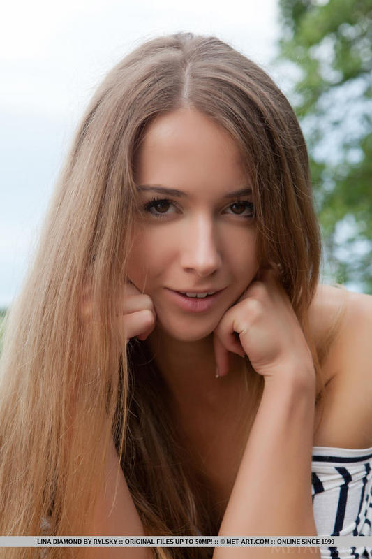 Beautiful Lina Diamond 2