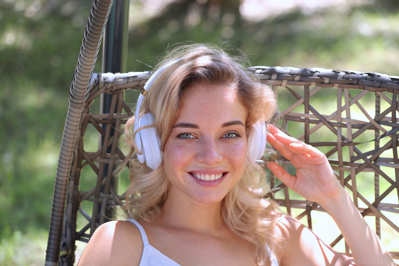 Danica Jewels enjoys the Spring sunshine 2