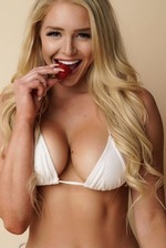 Hot Insta Babe Courtney Tailor 02