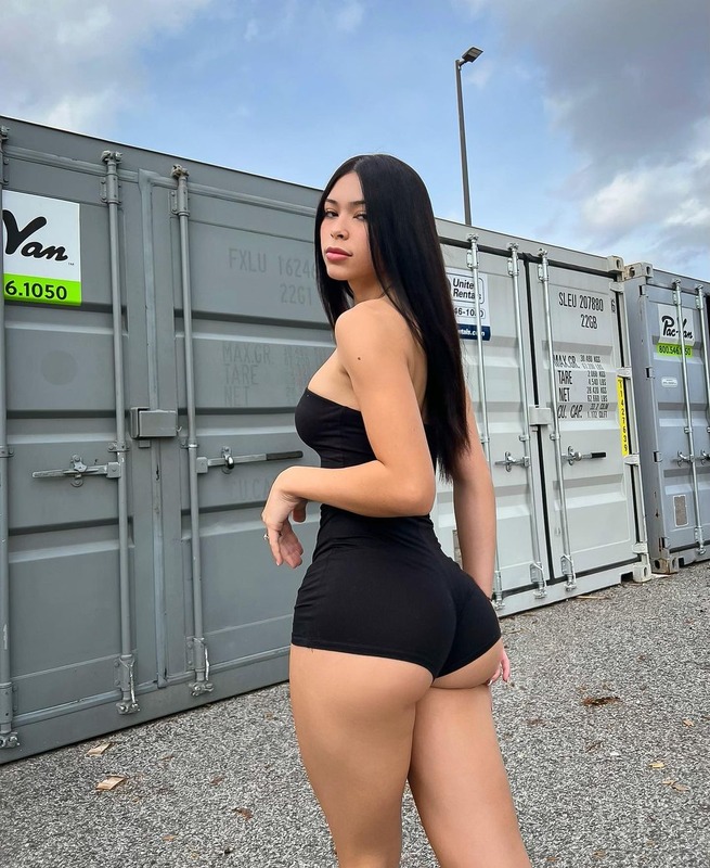 Aishah Sofey 21