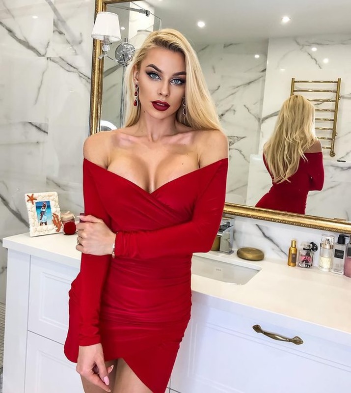 Elena Diamond 15